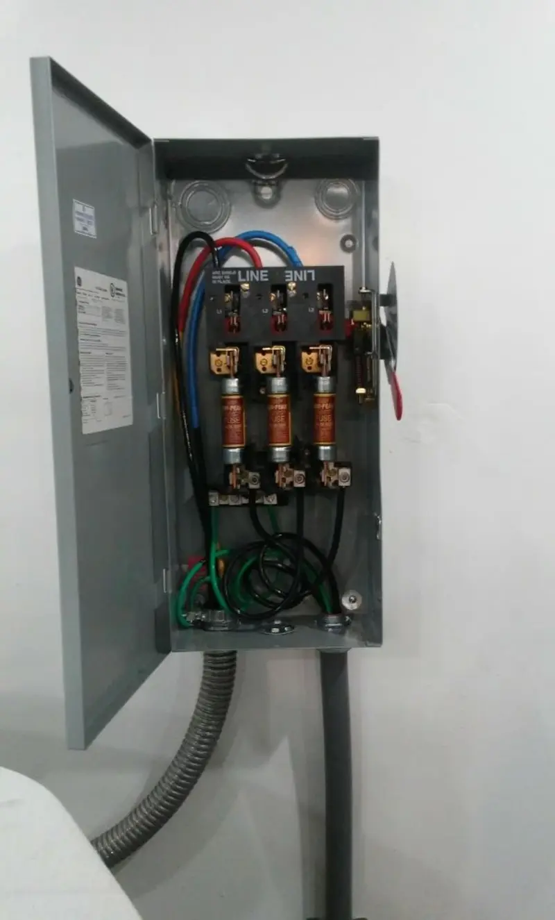 Three-phase disconnect switch installed for Smoke Detector Installation in Tiburon